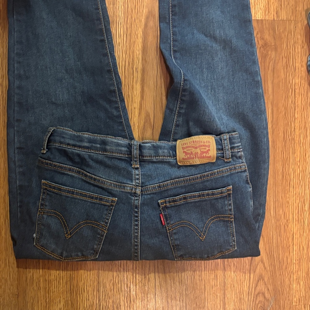Levi's Dark Blue Skinny Jeans for Women - Picture 3 of 3